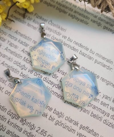 Petek Opal Taşı Kolye Ucu
