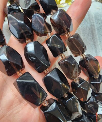 Piramit Dikdortgen Sekilli Dumanli Kuvars Tasi 2