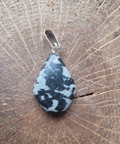 Piramit Karli Obsidyen Tasi Kolye Ucu