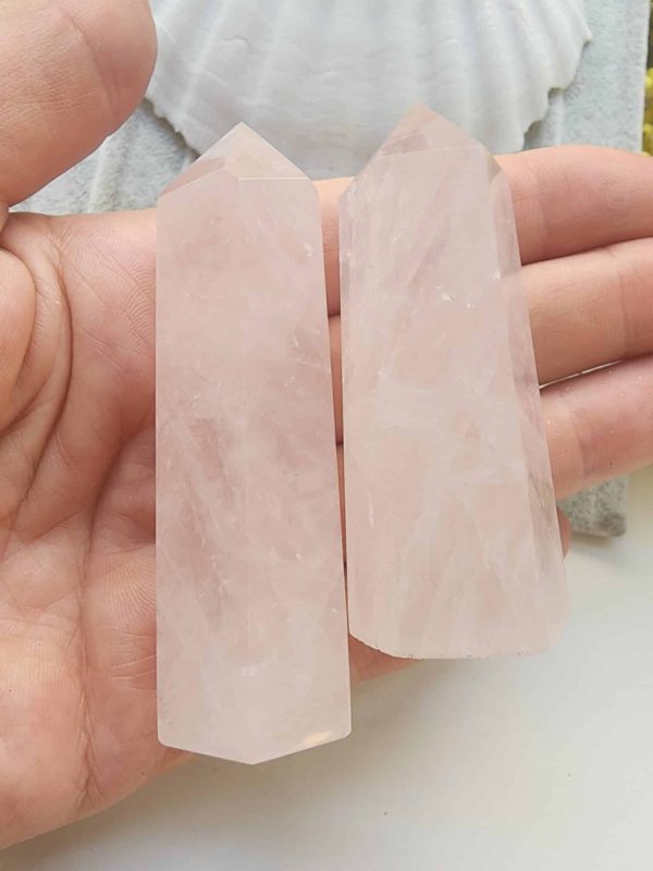 Piramit Pembe Kutle Kuvars Dogal Tas 2