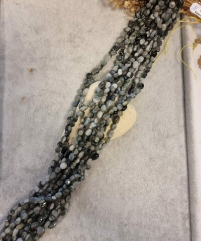 Sahin Gozu Dogal Tas Dizi Amorf Sekilli