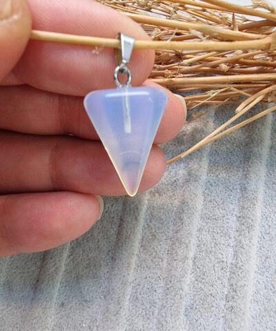 Sarkac Dogal Tas Kolye Ucu Opal