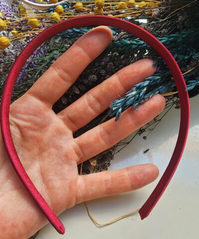 Saten Kaplı Metal Taç - 507