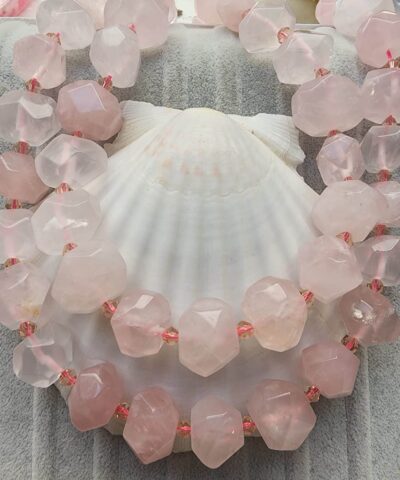 Sekilsiz Cokgen Kuvars Dogal Tas