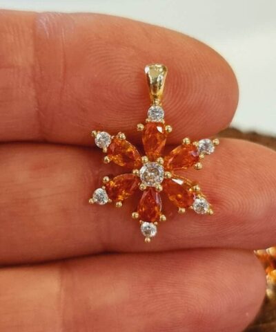 Tasli Kamelya Cicegi Turuncu Kolye Ucu 3