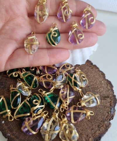 Tel Sargili Kristal Tasli Kolye Ucu