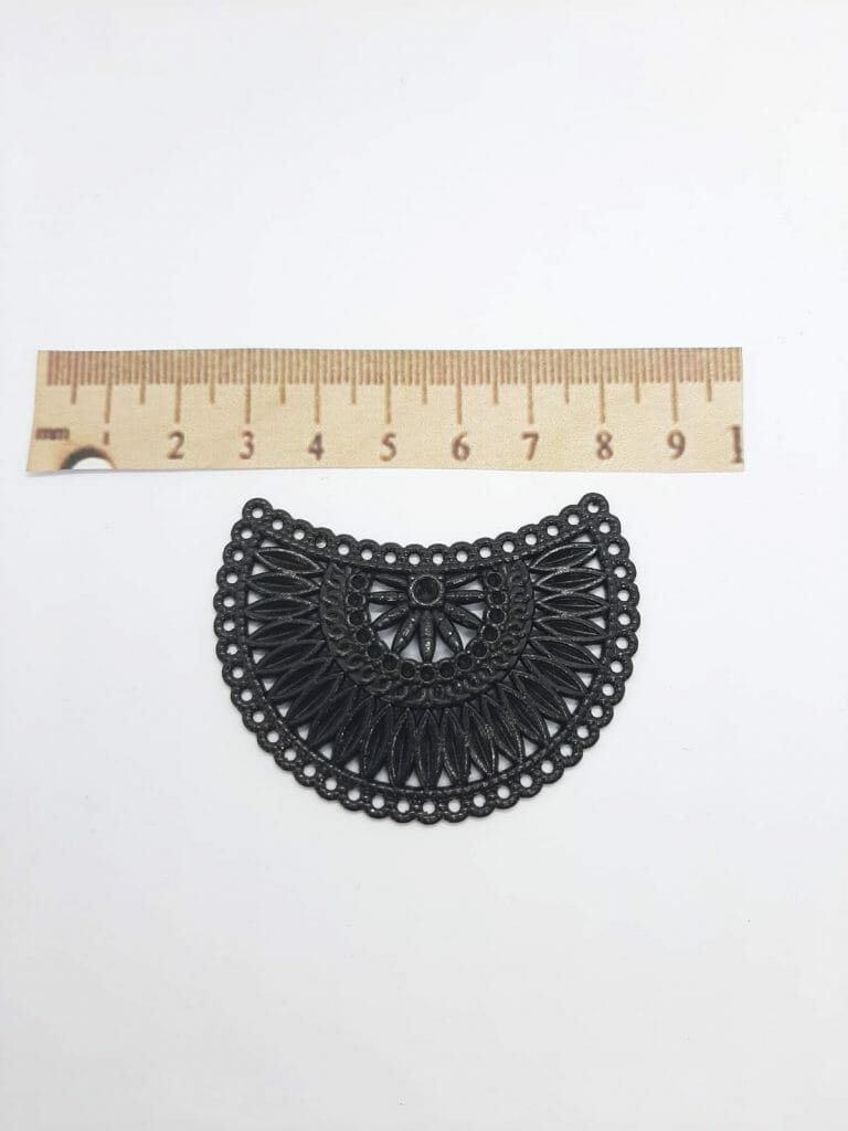 Tığ Örgü Yarım Kolye Ucu