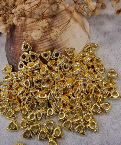 Ucgen Sekilli Delikli Kararmaz Taki Aparati 2