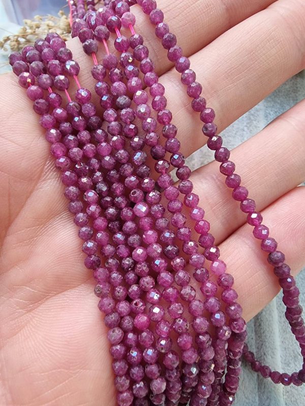 Yakut Faset Kesim 3 MM Doğal Taş - Görsel 3