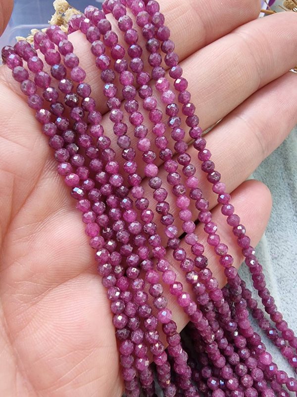 Yakut Faset Kesim 3 MM Doğal Taş
