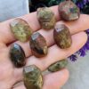 Yesil Turmalin Fasetli Sekilli Dogal Tas