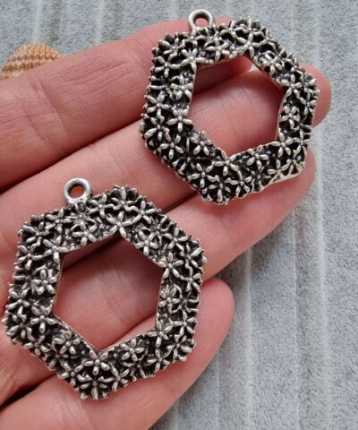 Yildiz Motifli Zamak Kolye Ucu 2 Scaled