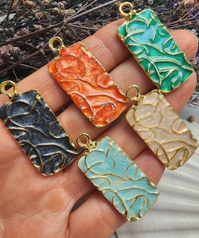Desenli Plaka Charm Kolye Ucu