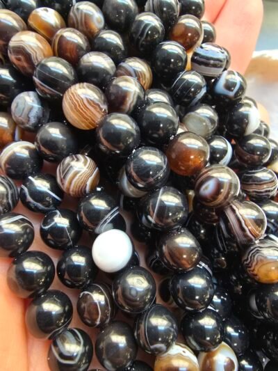 AAA 8 MM Siyah Madagaskar Akik Taşı - Görsel 4