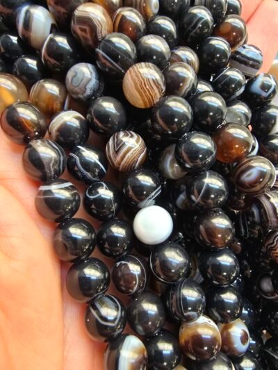 AAA 8 MM Siyah Madagaskar Akik Taşı - Görsel 2