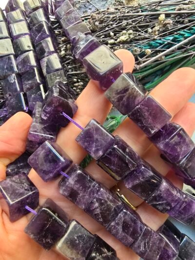 14x14 MM AAA Küp Ametist Doğal Taşı