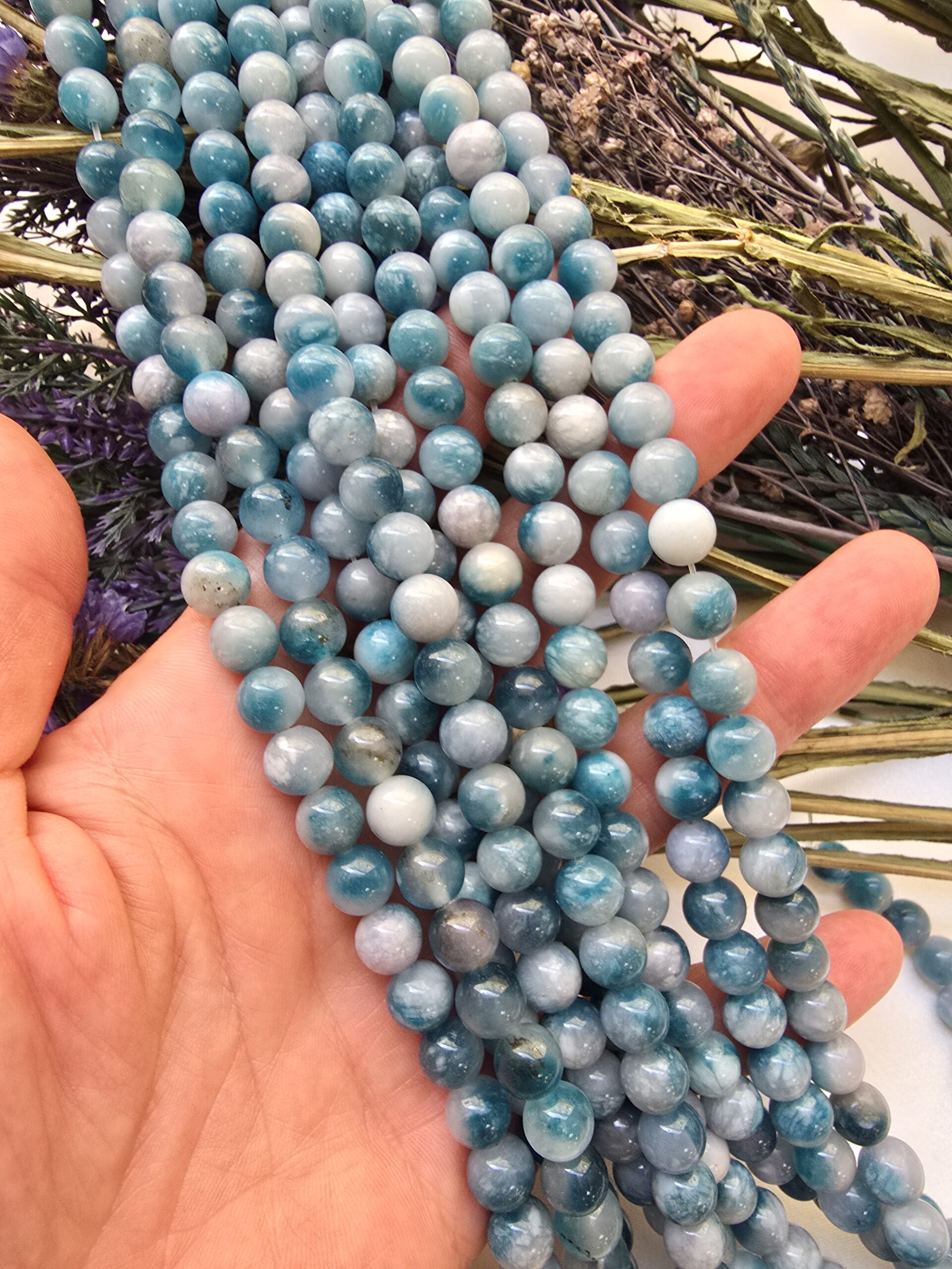 8 MM Küre Koyu Akua Ceyt Kuvars Taşı