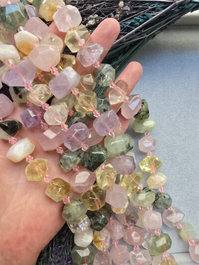 15x20 MM AAA Piramit Çakra Taşı