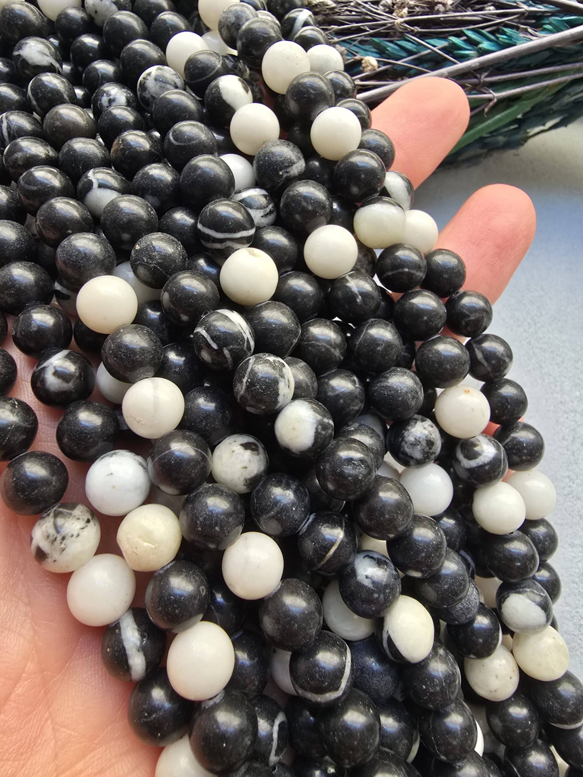 8 MM Siyah Beyaz Dalmaçya Jasper Taşı