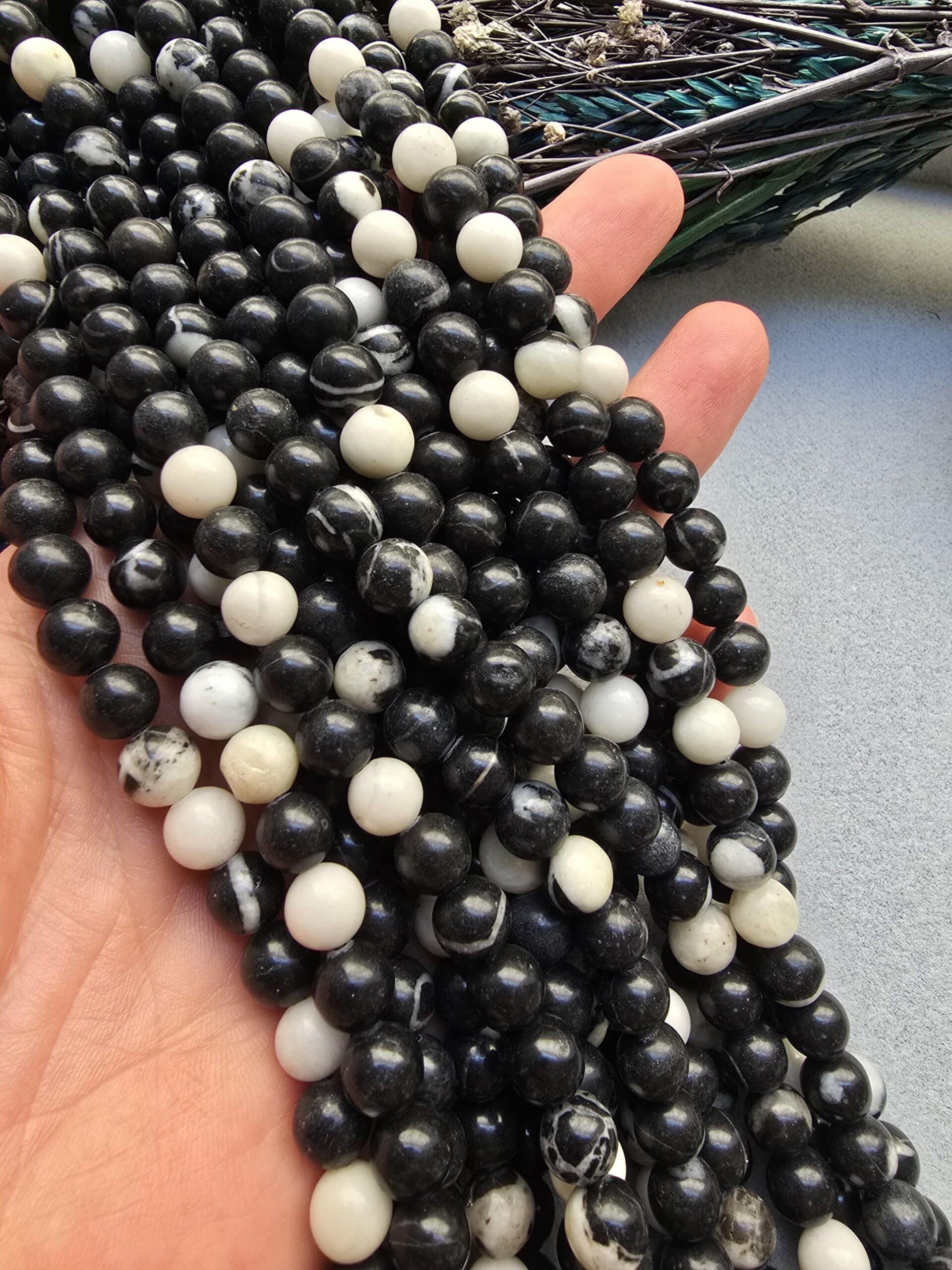 8 MM Siyah Beyaz Dalmaçya Jasper Taşı