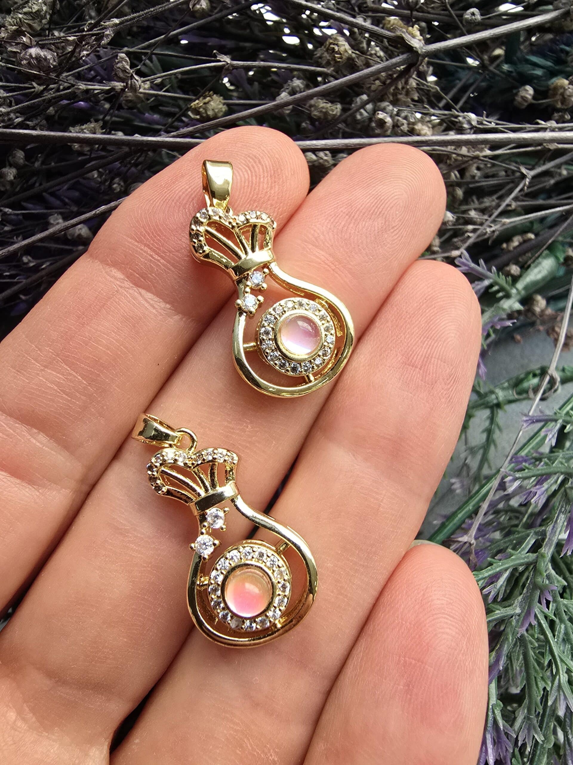 Hareketli Cark Lale Charm Kolye Ucu