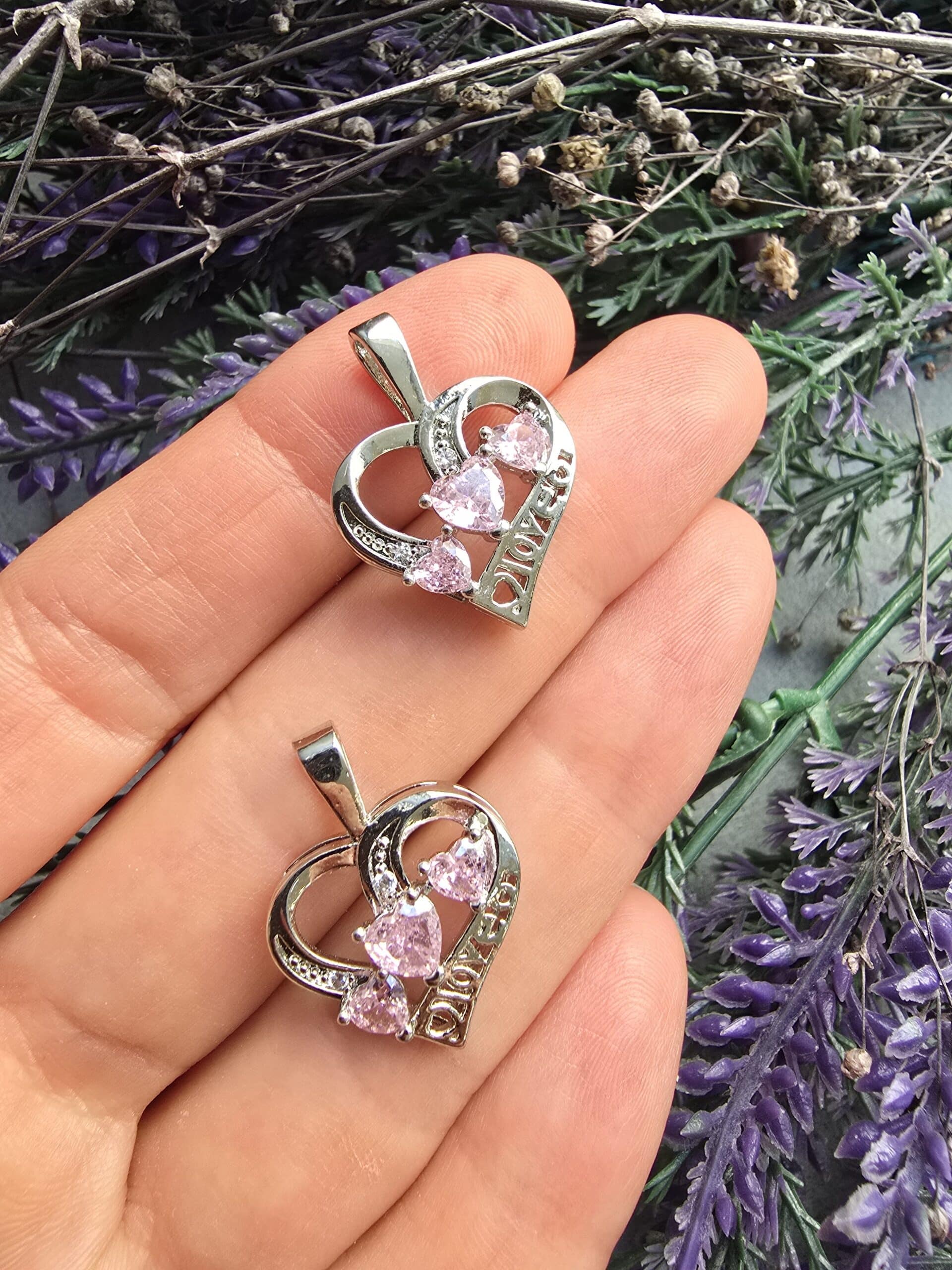 Pembe Tasli Kalpler Silver Charm Kolye Ucu