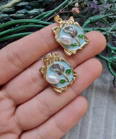 Tasli Cicek Renkli Mineli Madalyon Kolye Ucu 2