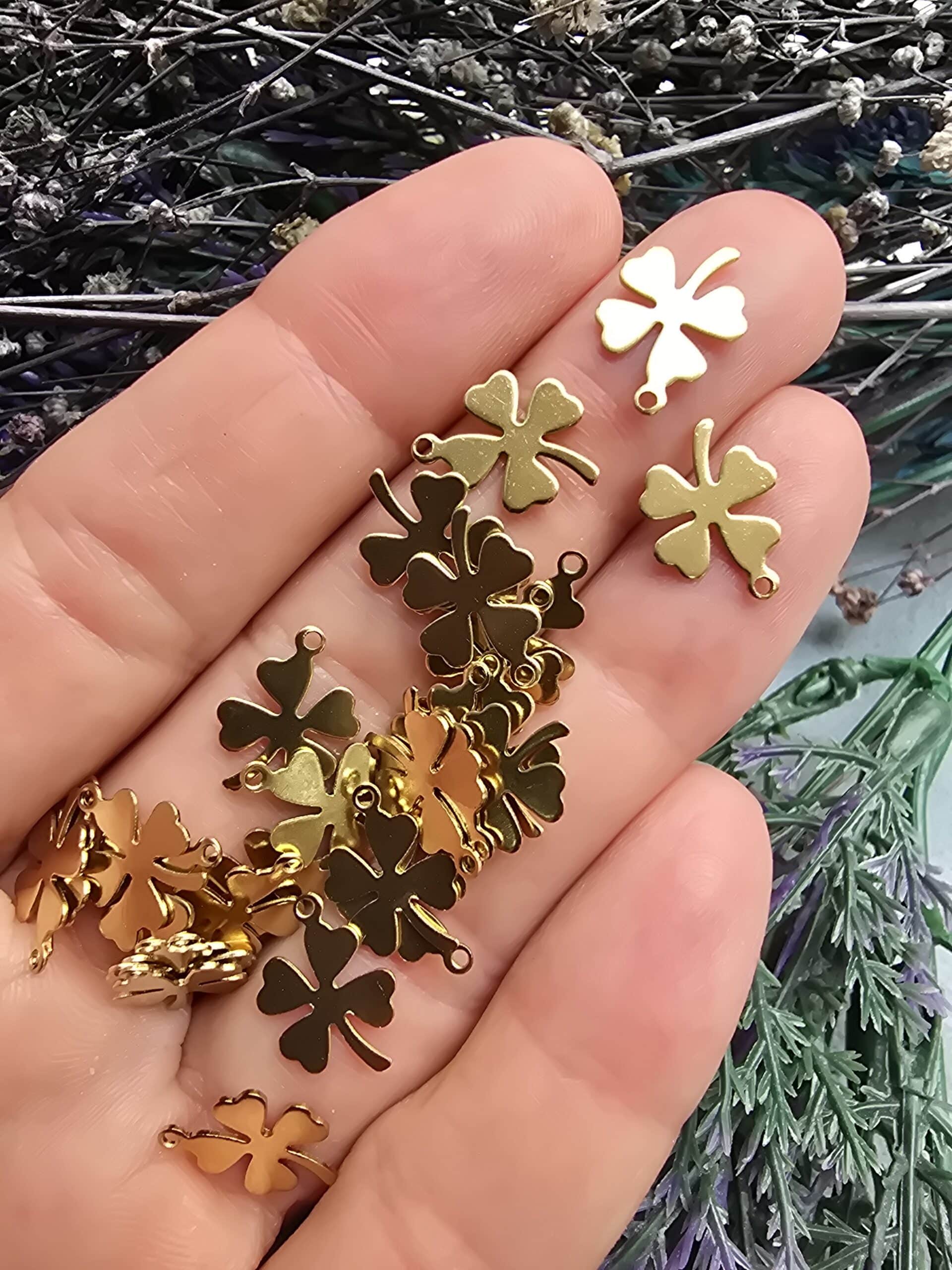 Yonca Celik Pul Sallantili Charm