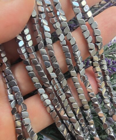 3 MM Yan Küp Hematit Taşı