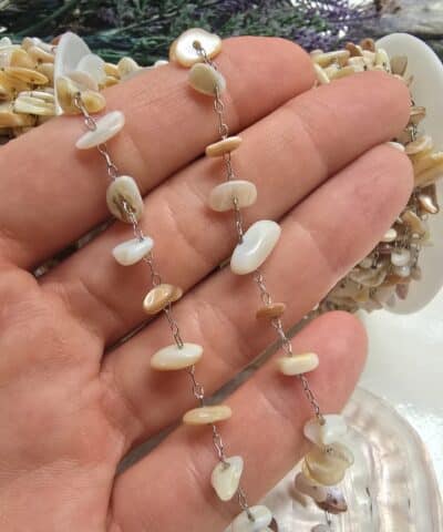 Amorf Natural Sedef Tasli Celik Taki Zinciri Gumus