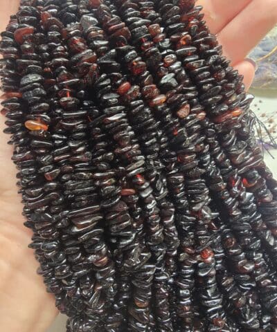 Vişne Kırık Şekilli Kehribar Uzun Dizi 45 CM