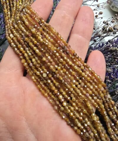 3 MM Fasetli Küre Granat Taşı