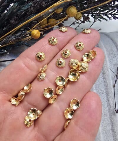 8 MM Çiçek Kabartmalı Boncuk Kapak