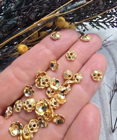 8 MM Çiçek Desenli Boncuk Kapak