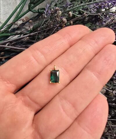 Renkli Doğum Taşları Charmlar - Mayıs