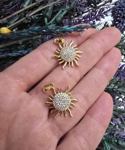 Güneş Zirkon Taşlı Charm