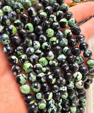 Alternative view of 8 MM Faset Kesim Fosforlu Yeşil Akik Taşı