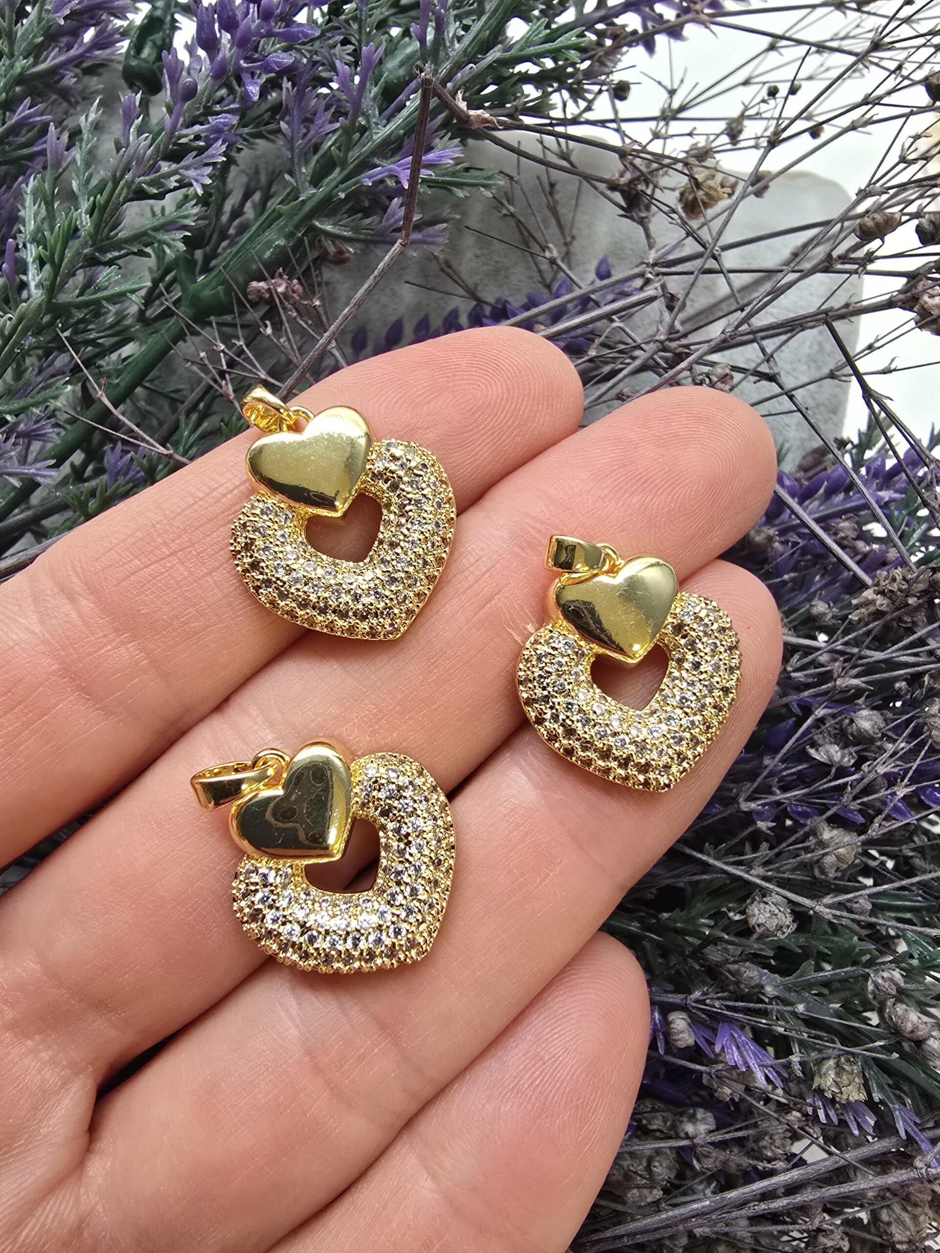 Delikli Kalp Zirkon Tasli Kolye Ucu