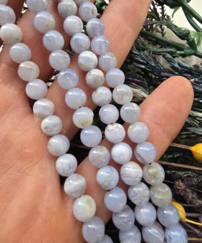 Küre Dizi Kalsedon Taşı - 6 MM