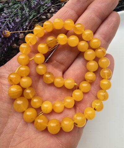 Alternative view of 8 MM Bal Renkli Kehribar Dizi 40 CM