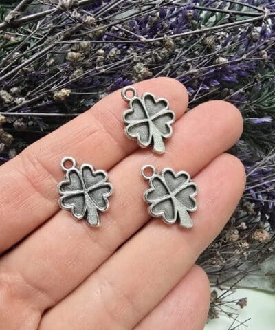 Sans Yoncasi Renk Kolye Ucu