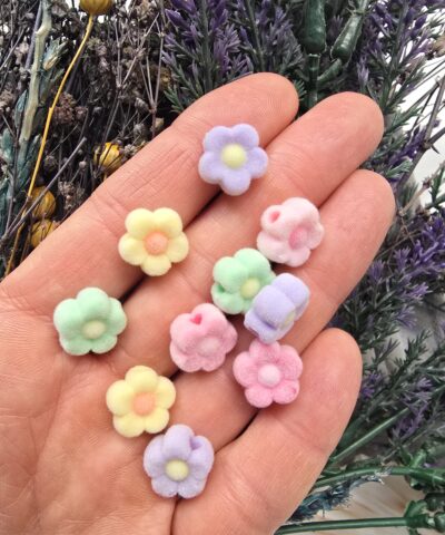 Papatya Şekilli Kadife Yüzeyli Renkli Boncuklar