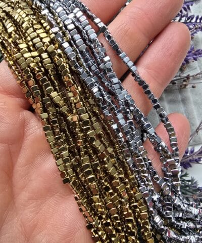 3x2 Mm Ucgen Hematit Tasi