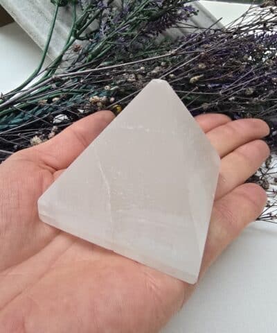 5 Cm Piramit Selenit Tasi 3