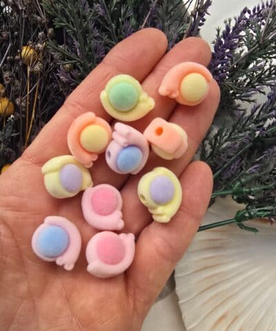 Salyangoz Sekilli Kadife Yuzeyli Renkli Boncuklar