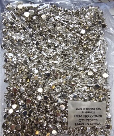 SS30 D Tırnaklı Dikme Beyoğlu Taşı - Gümüş