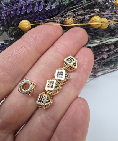 Alternative view of 7 MM Zirkon Taşlı Piramit Küp Ara Aparat