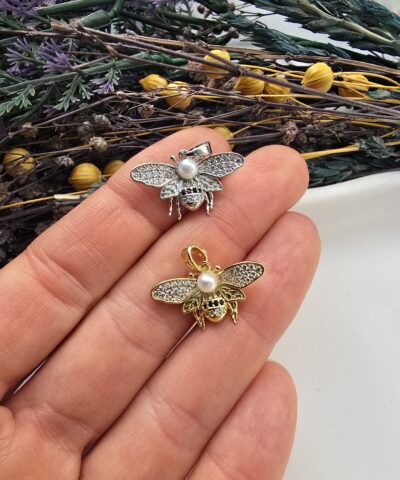 Arı Renkli Taşlı Charm