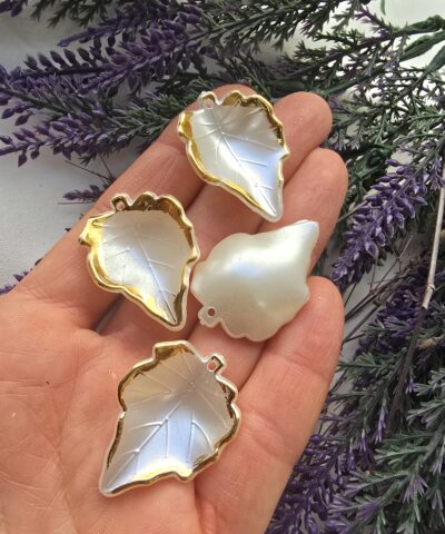 2 CM Altın Yaldızlı Akrilik Meşe Yaprağı