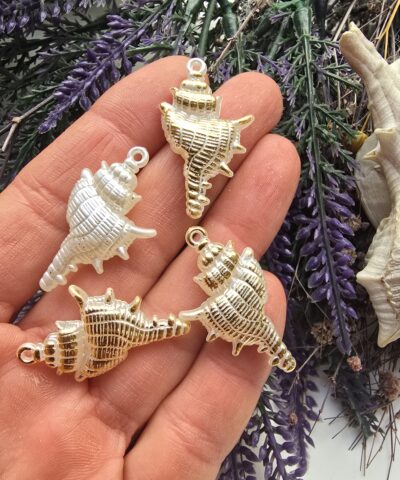 3 CM Altın Yaldızlı Akrilik Deniz Salyangozu